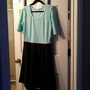 Lularoe nichole xl NWT black and mint!